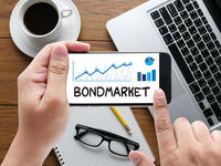 Bondmarket%20message%20on%20hand%20holding%20to%20touch%20a%20phone